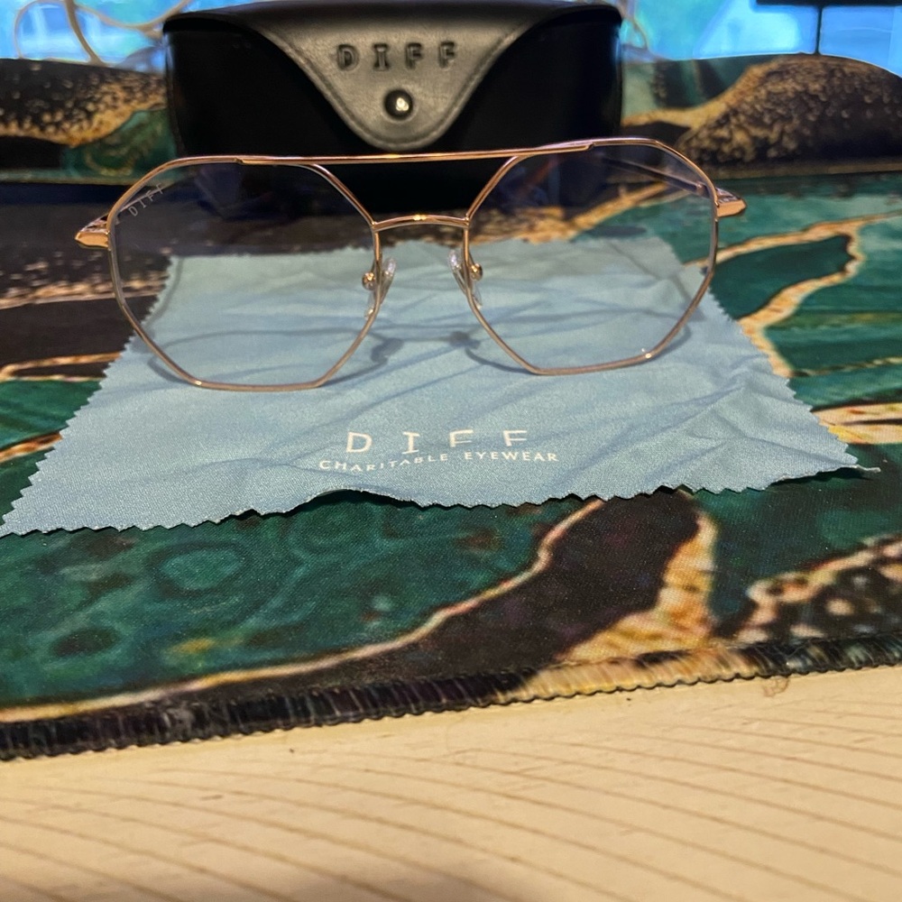 Blue Light Diff Glasses! - image 2